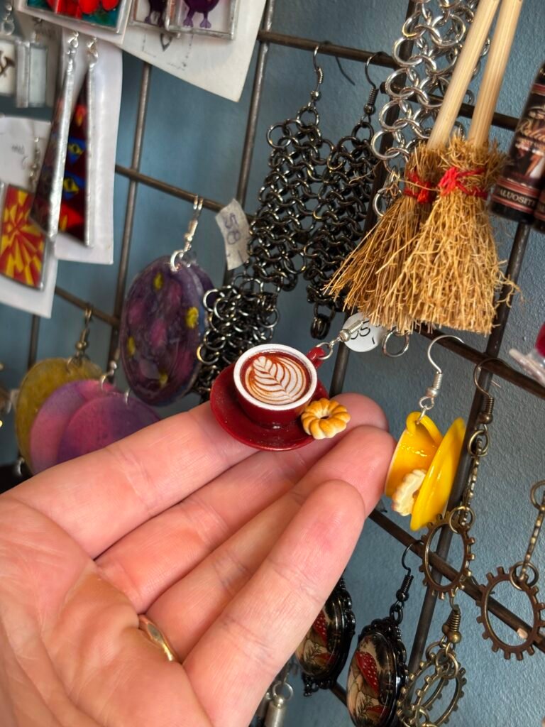 Latte art earring